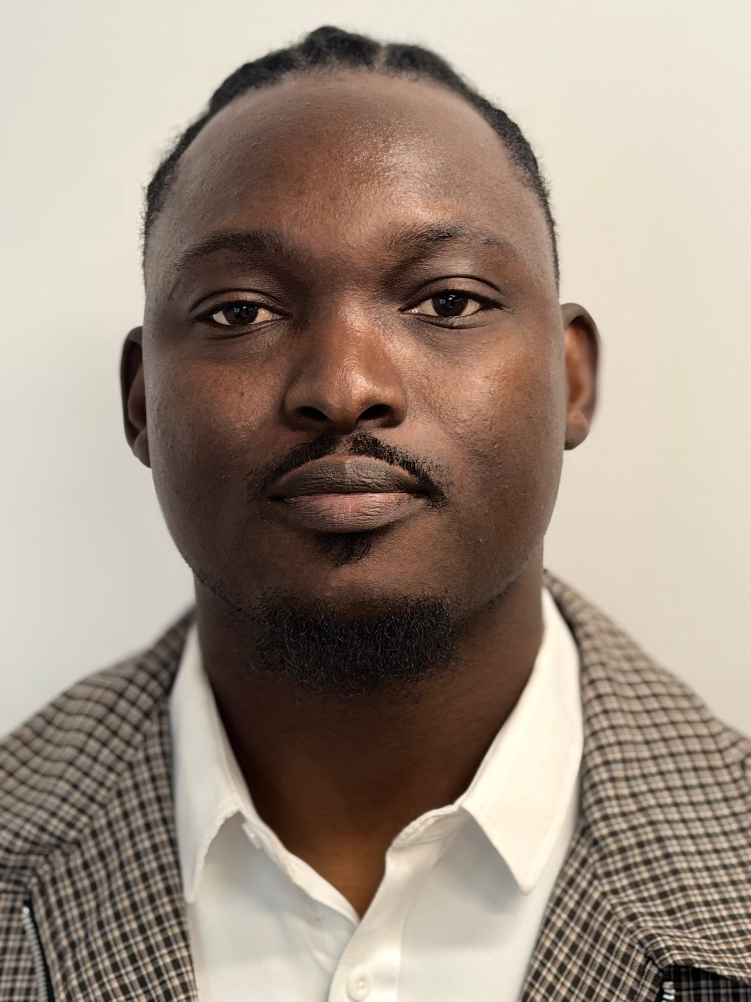 Tonye Ikiere